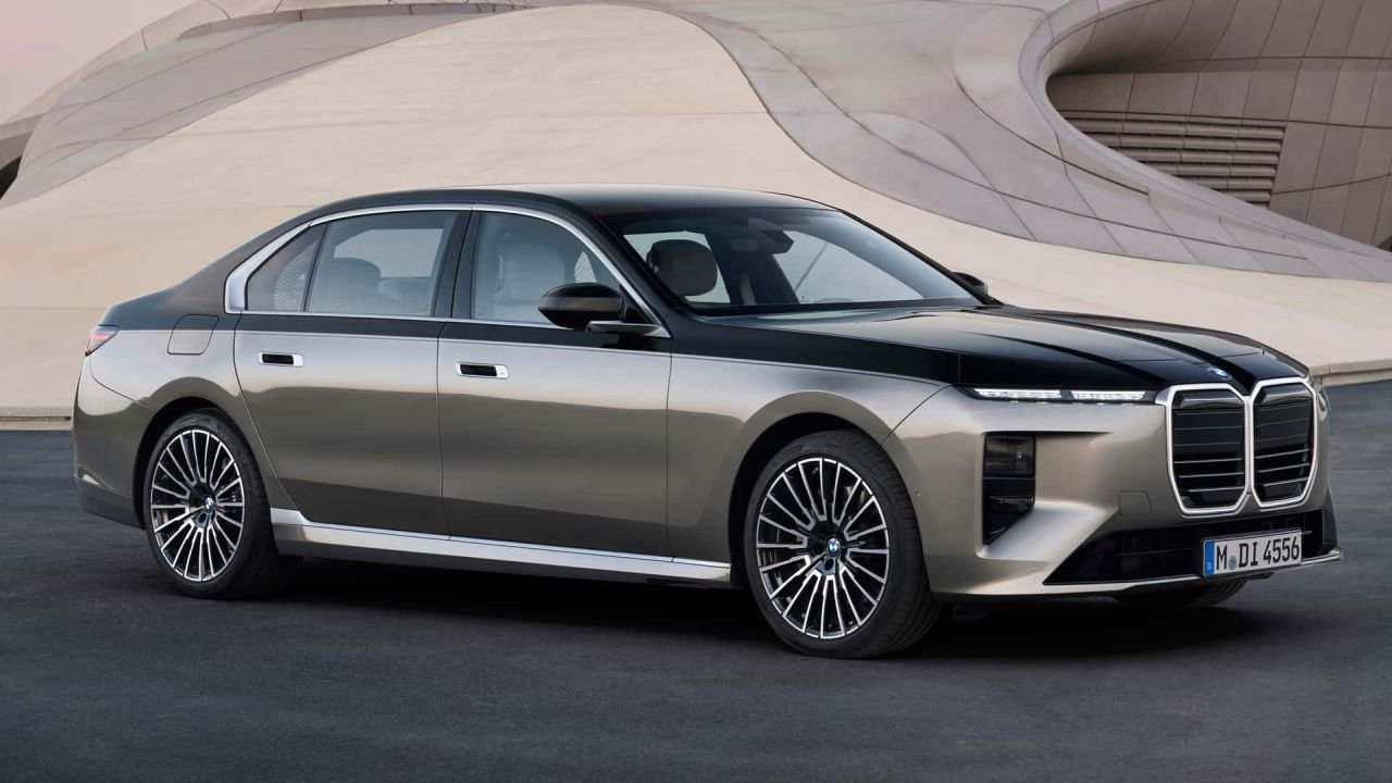 2027 BMW 7 Series facelift breaks cover; comes in Mild-hybrid & Electric powertrains